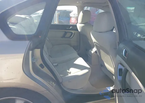 2008 Subaru Legacy 2.5I z USA, uszkodzony, nr VIN 4S3BL616987226904